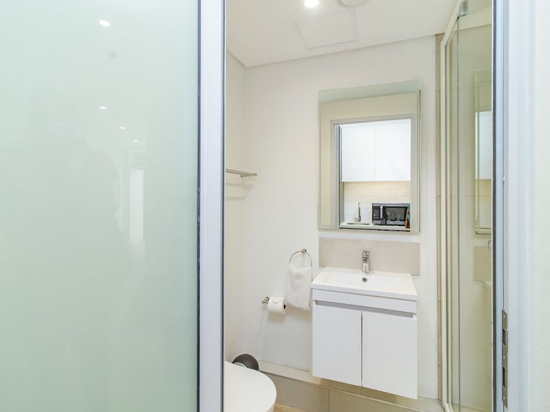 MODERN MICRO APARTMENT - NO TRANSFER DUTY - Photo 4