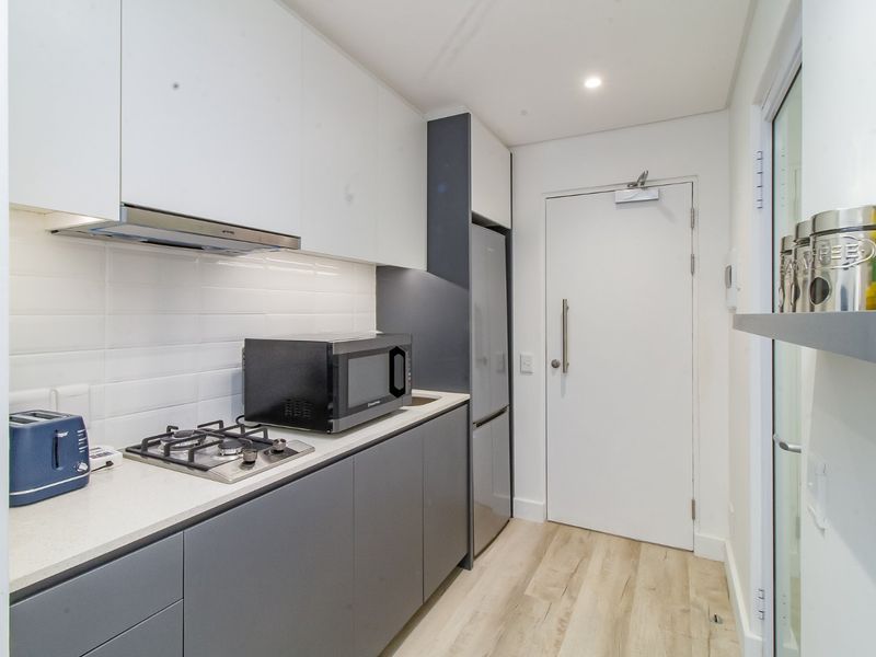 MODERN MICRO APARTMENT - NO TRANSFER DUTY - Photo 3