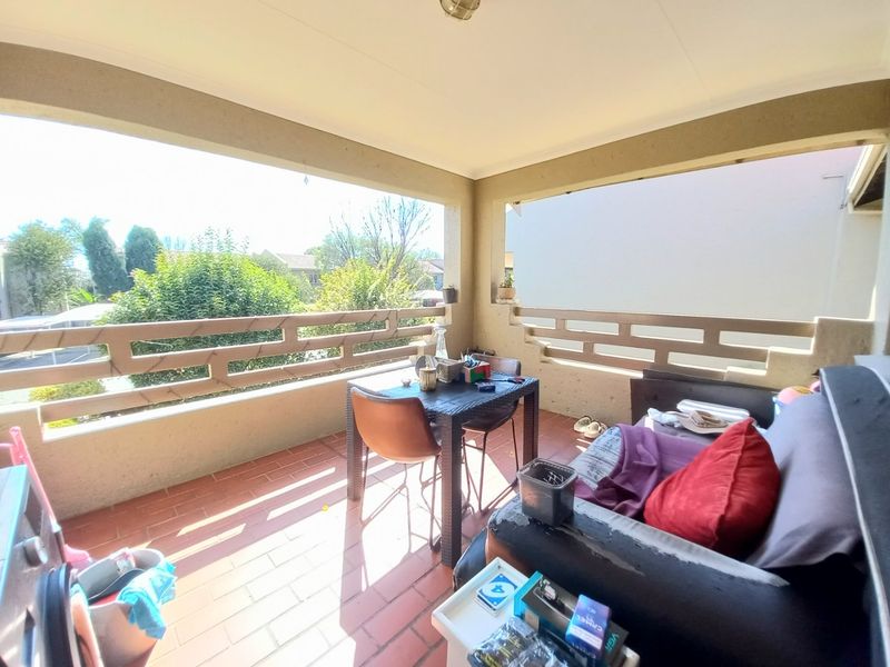 Stylish 2-Bedroom Upstairs Apartment in Sought-After Eden Glen with Scenic Balcony and Top-Tier Lifestyle Amenities! - Photo 7