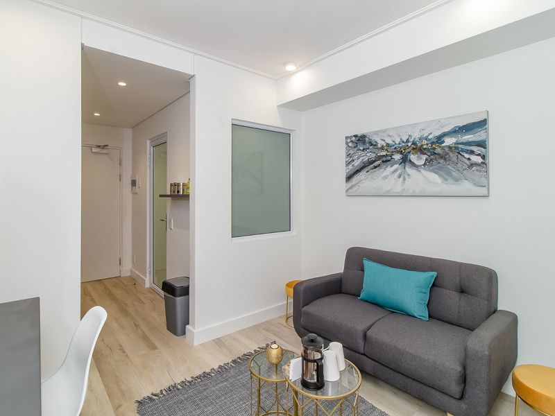 WOODSTOCK CAPE TOWN INVESTMENT -  NO TRANSFER DUTY - Photo 4