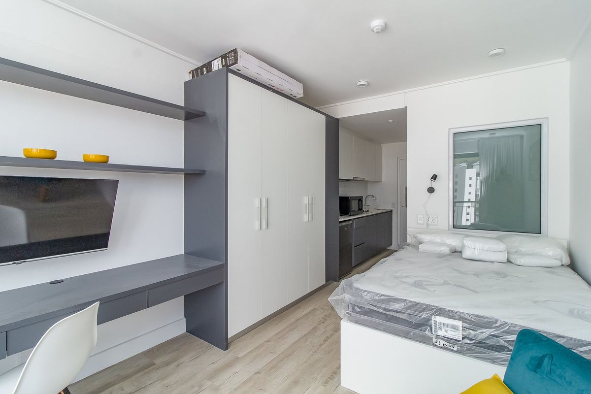 WOODSTOCK CAPE TOWN INVESTMENT -  NO TRANSFER DUTY - Photo 2