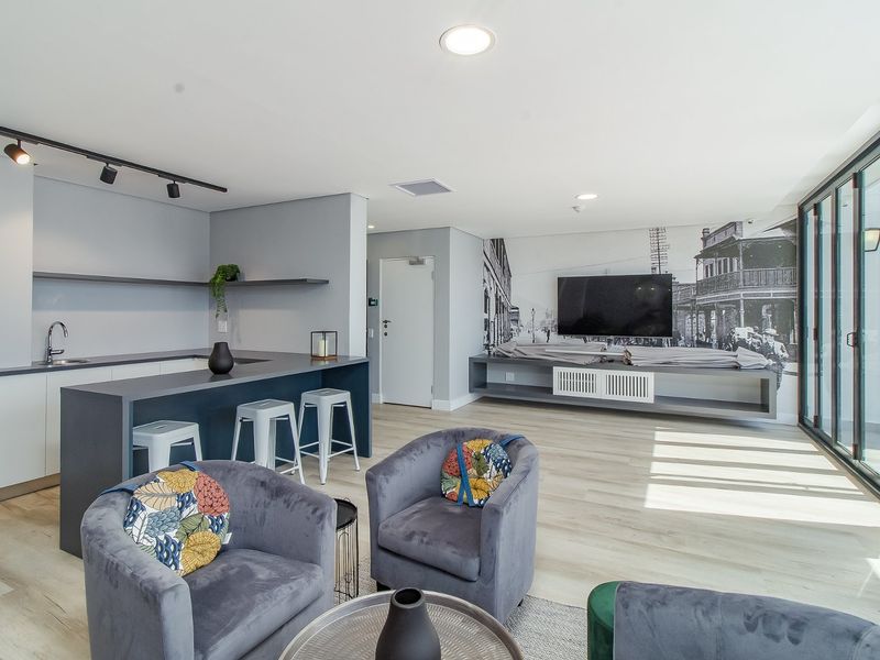 WOODSTOCK CAPE TOWN INVESTMENT -  NO TRANSFER DUTY - Photo 10