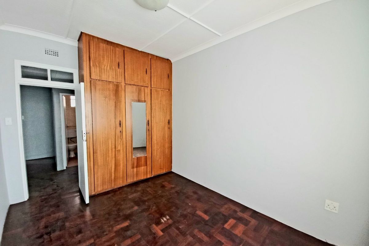 Charming 2-Bedroom First-Floor Unit with Study Nook, Enclosed Balcony, and Prepaid Electricity—Perfect for the Pre-Qualified Buyer! - Photo 4