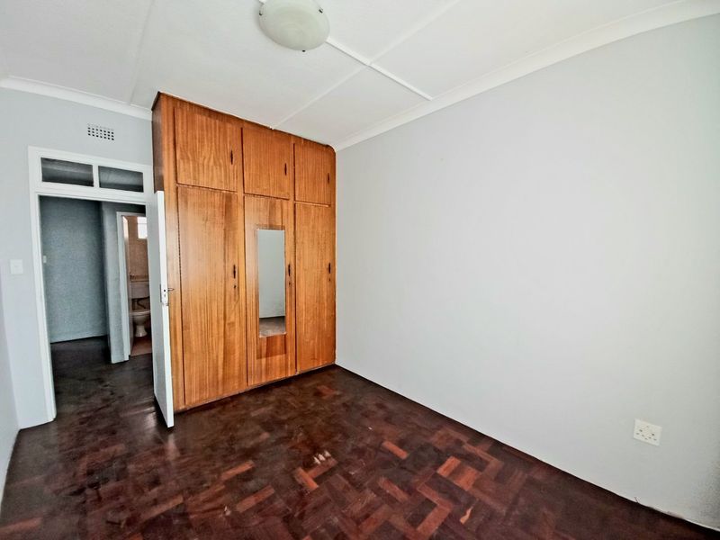 Charming 2-Bedroom First-Floor Unit with Study Nook, Enclosed Balcony, and Prepaid Electricity—Perfect for the Pre-Qualified Buyer! - Photo 4