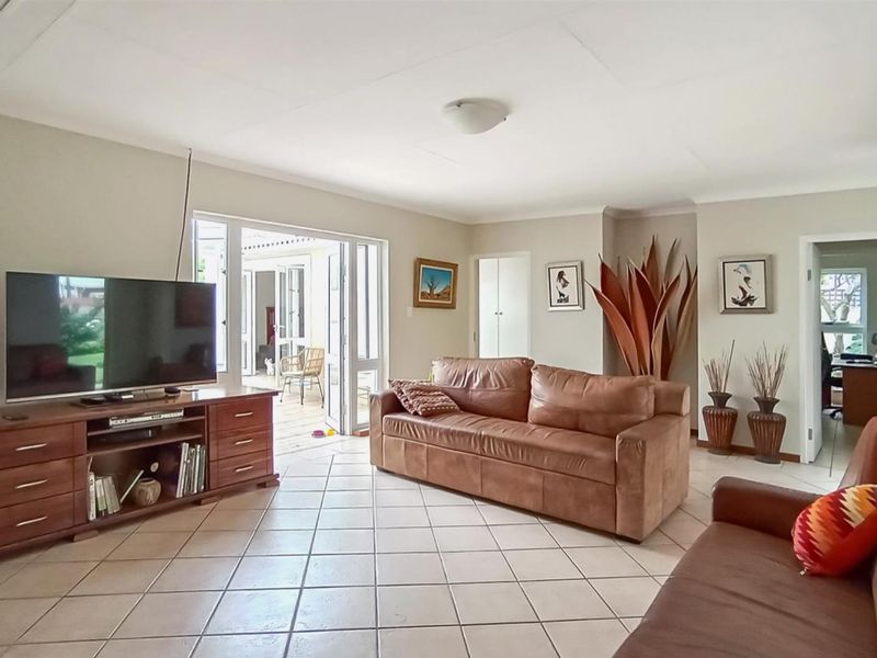 Fully Furnished 3-Bedroom Rental in Silver Lakes Golf Estate  - Photo 7