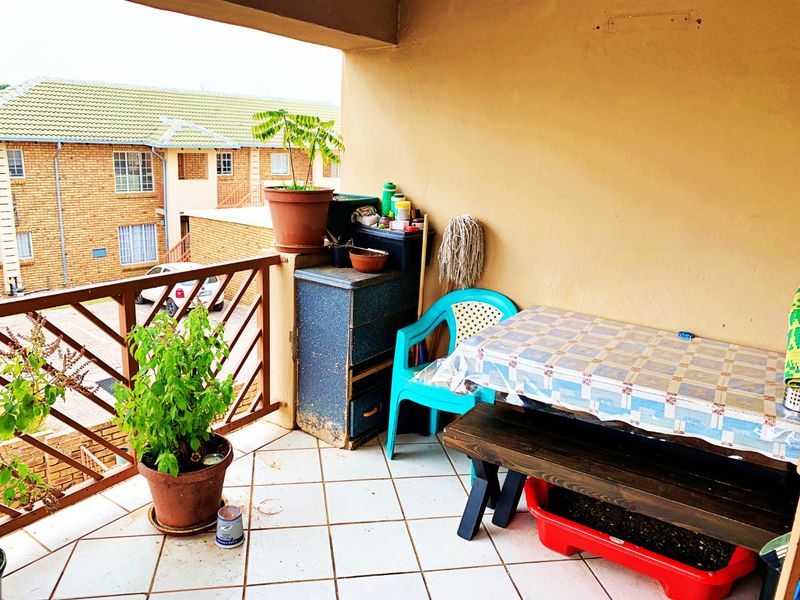IMMACULATE 2-BEDROOM UNIT FOR SALE IN SECURE COMPLEX | CRYSTAL GARDENS, AMBERFIELD - Photo 10