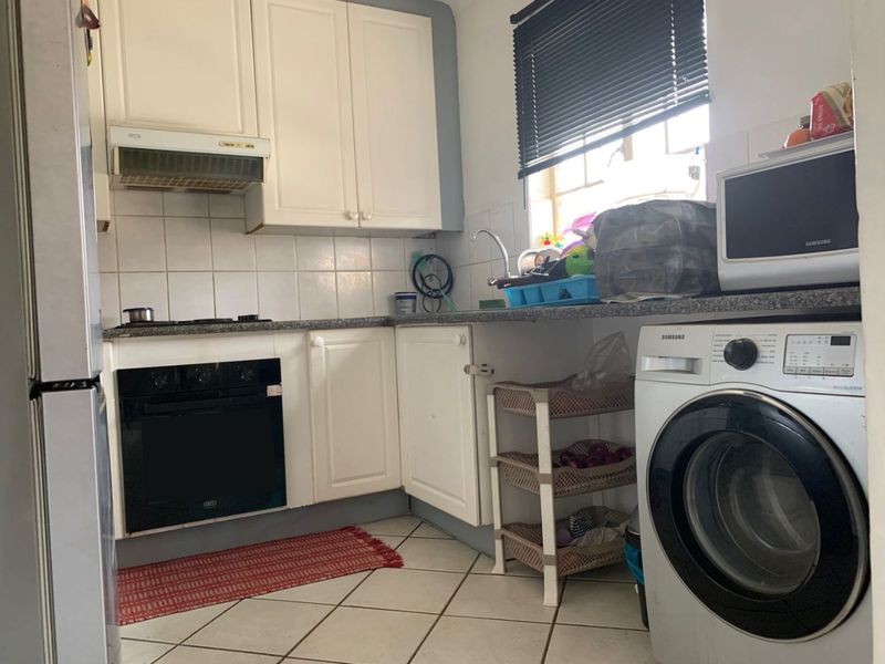 IMMACULATE 2-BEDROOM UNIT FOR SALE IN SECURE COMPLEX | CRYSTAL GARDENS, AMBERFIELD - Photo 3