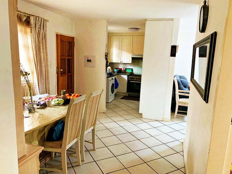 GROUND FLOOR 2-BEDROOM UNIT WITH PRIVATE GARDEN IN SOUGHT-AFTER CRYSTAL GARDENS, AMBERFIELD! - Photo 10