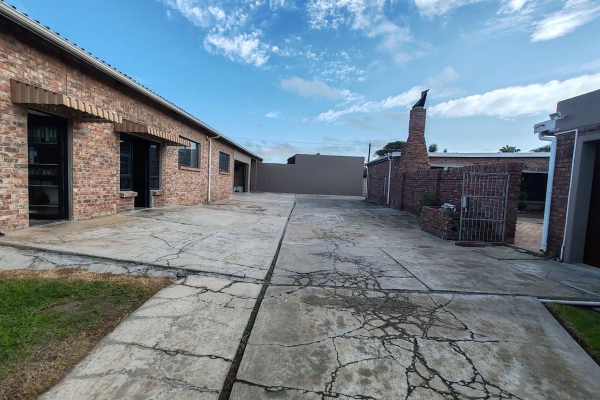 Versatile Commercial & Residential Property with Workshops, Offices, and Income Potential - Photo 4