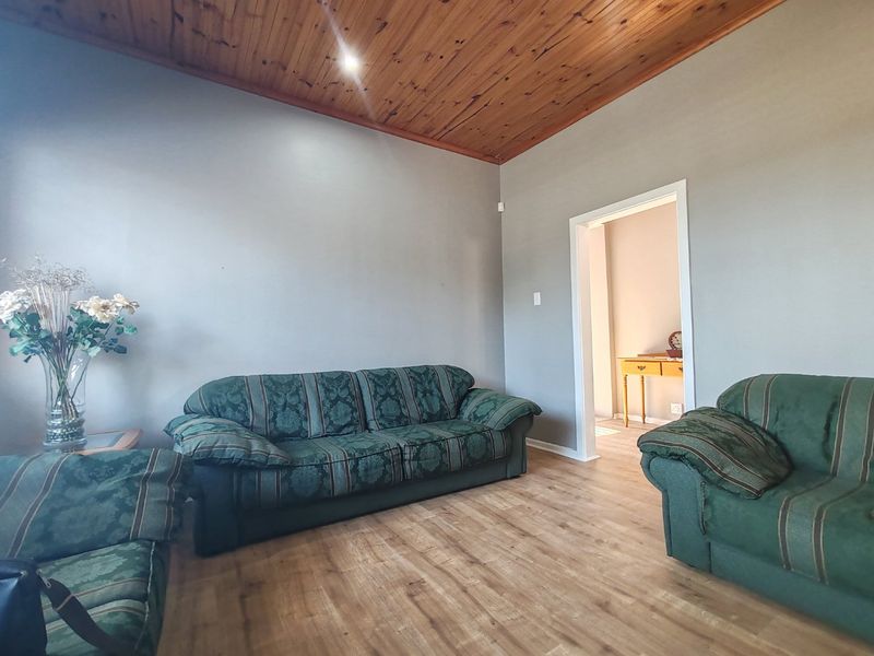 Versatile Commercial & Residential Property with Workshops, Offices, and Income Potential - Photo 10