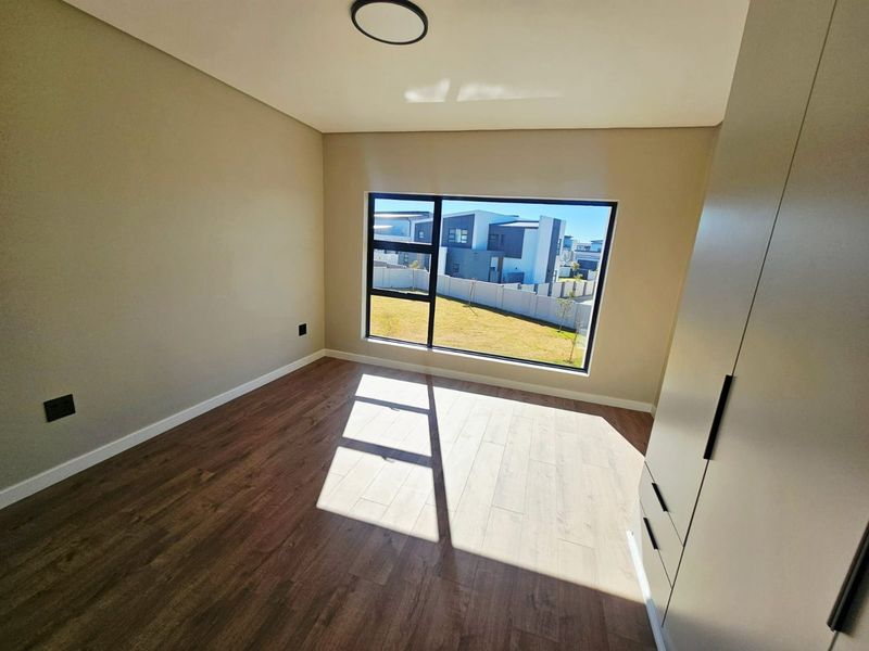 A Beautiful and Ultra Modern Brand new 4 Bedroom 4 Bathroom house for sale in Midstream Estate - Photo 5