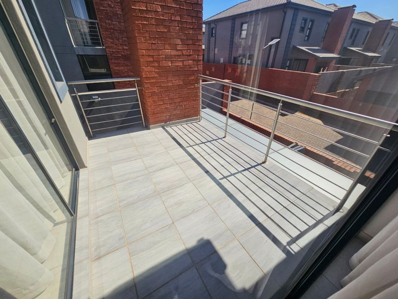 Swallow Hills Phase 2 Development - 3 bedroom 2.5 bathroom Full Title brand new Houses for Sale  - Photo 5