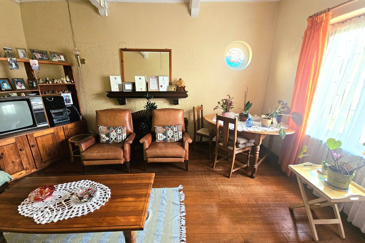 Four bedroom family home - Photo 2