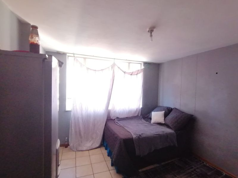 Beautiful 2-Bedroom Flat for Sale  - Photo 9