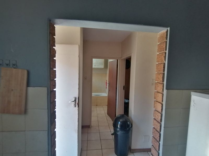 Beautiful 2-Bedroom Flat for Sale  - Photo 5