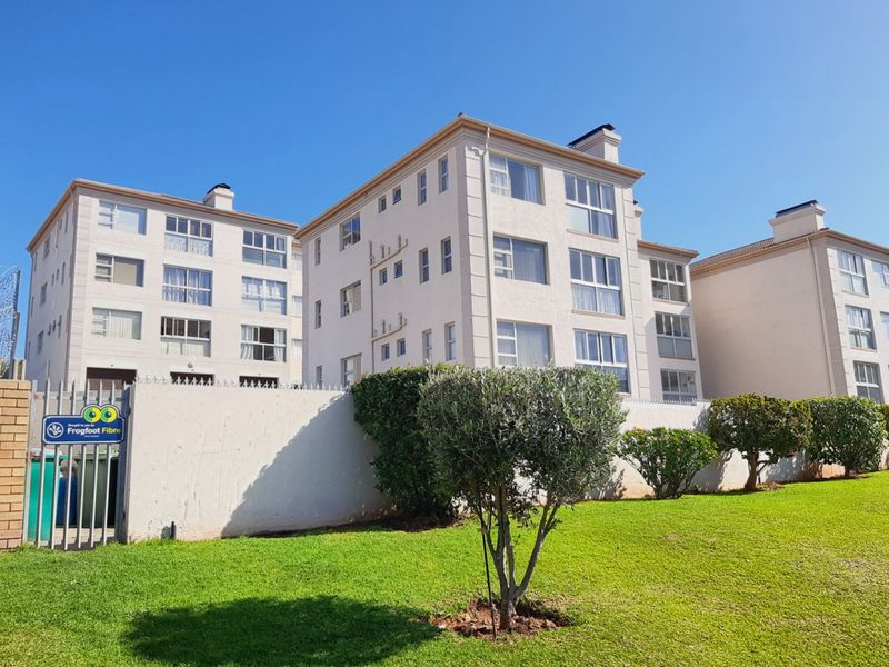 Secure Living in Eden Park | Spacious Apartment | Minutes from Hartenbos Beach - Photo 6