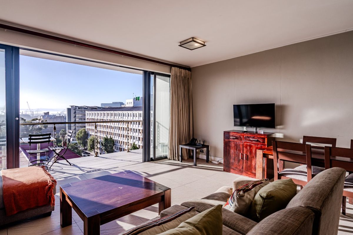 Stylish apartment with fantastic Airbnb Potential in The Rockwell. (Plus storeroom!)  - Photo 2