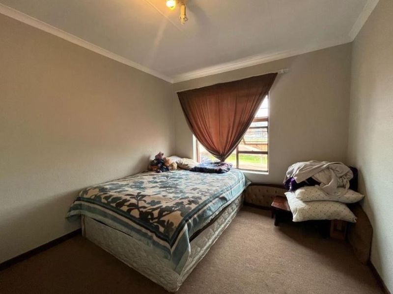 Modern Pet-Friendly Simplex with Comunal Pool and Braai Area in Prime Bedfordview Location – Comfort, Convenience and Style Await You! - Photo 7