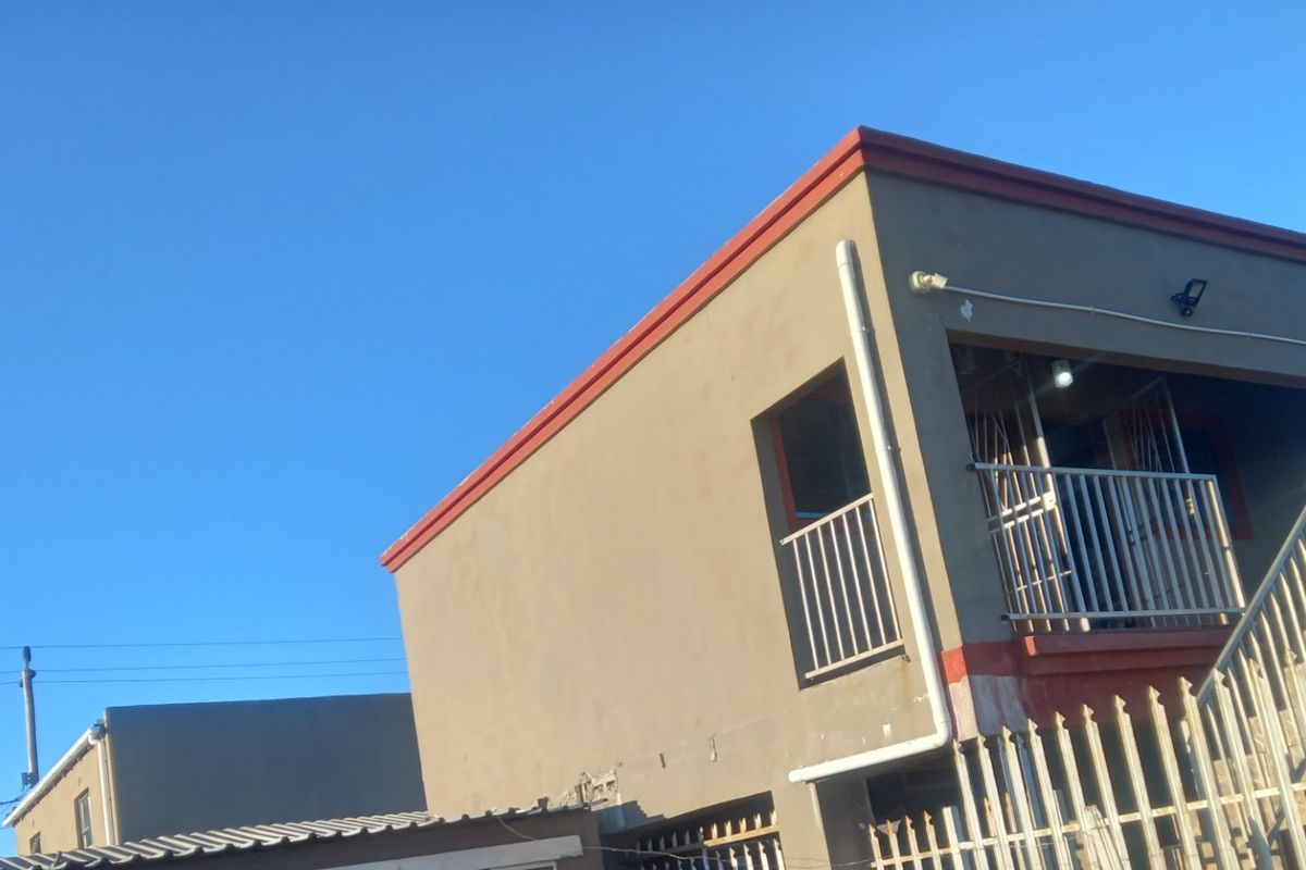 Income-Generating Property with 8 Tenanted Flatlets – Wallacedene, Kraaifontein - Photo 2