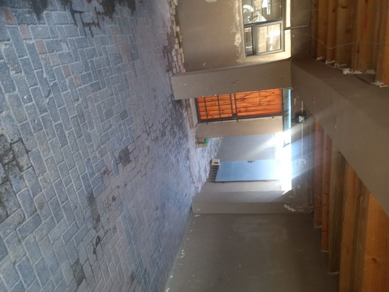 Income-Generating Property with 8 Tenanted Flatlets – Wallacedene, Kraaifontein - Photo 3