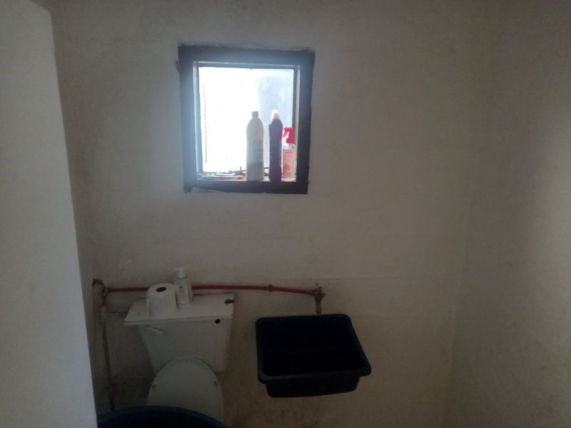Income-Generating Property with 8 Tenanted Flatlets – Wallacedene, Kraaifontein - Photo 9