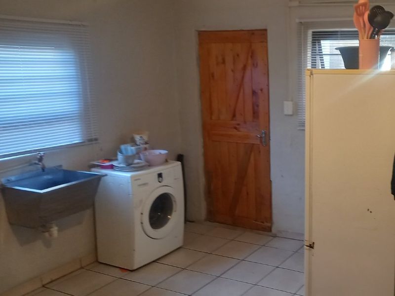 Income-Generating Property with 8 Tenanted Flatlets – Wallacedene, Kraaifontein - Photo 8