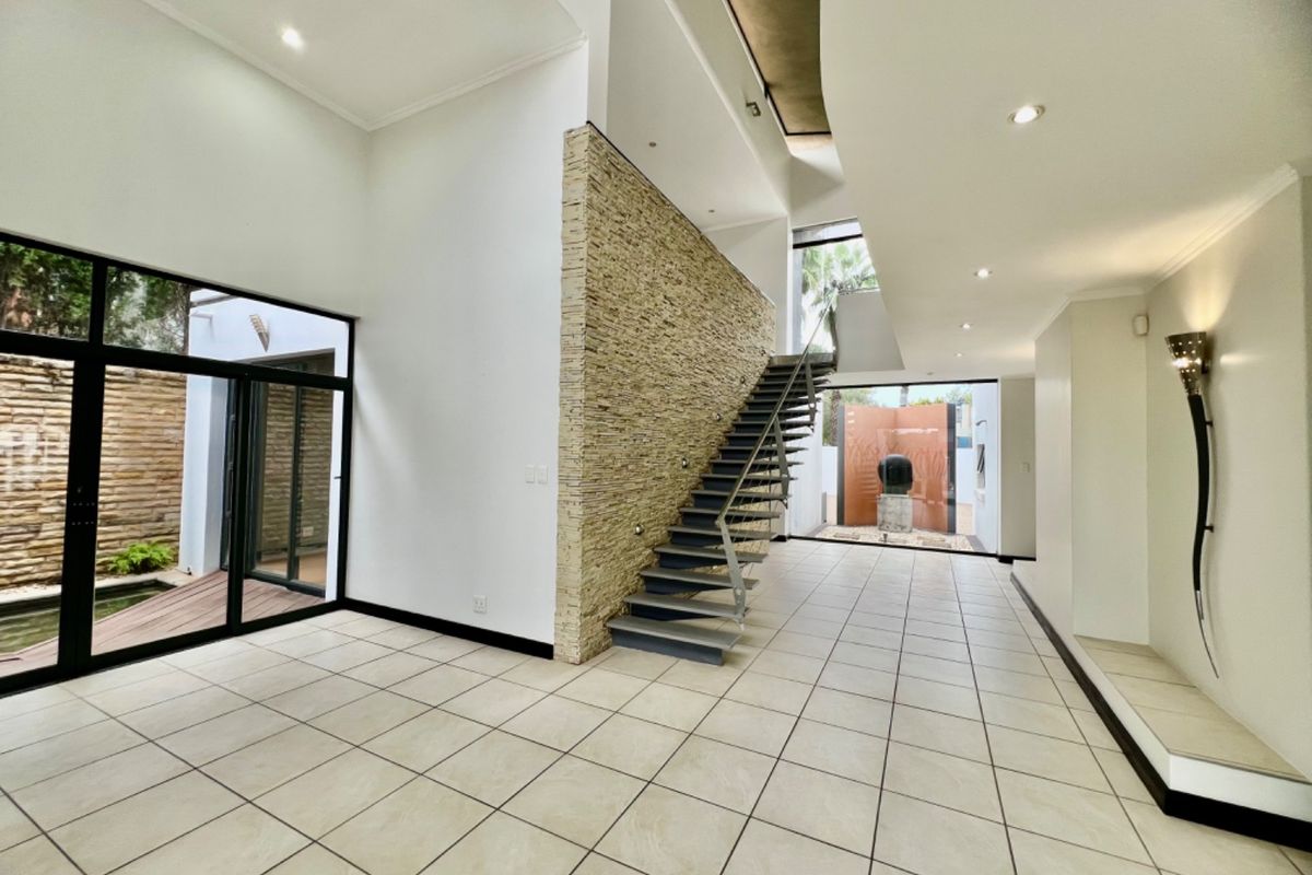 Renovated 4-Bedroom Home in Silverlakes Golf Estate - Photo 3