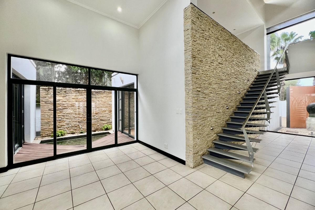 Renovated 4-Bedroom Home in Silverlakes Golf Estate - Photo 4