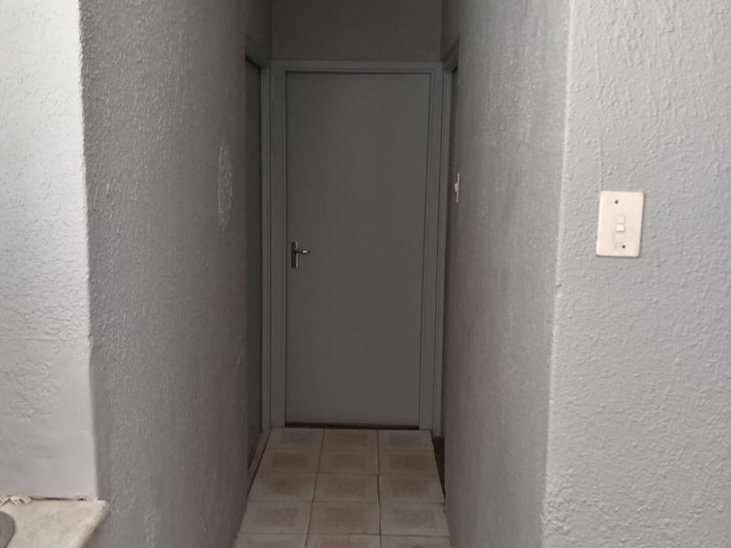 2 bedroom stand alone house in Soshanguve GG - Photo 7