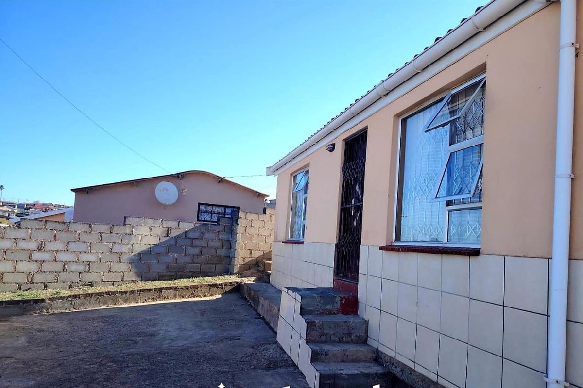 2 Bedroom House for Sale in Mdantsane - Photo 2