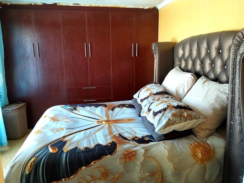 2 Bedroom House for Sale in Mdantsane - Photo 5