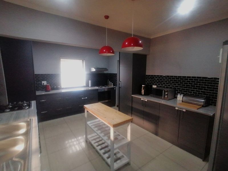 Wow!!! What an amazing Home, you have to view this one!!!!!!!!!!!!111 - Photo 2