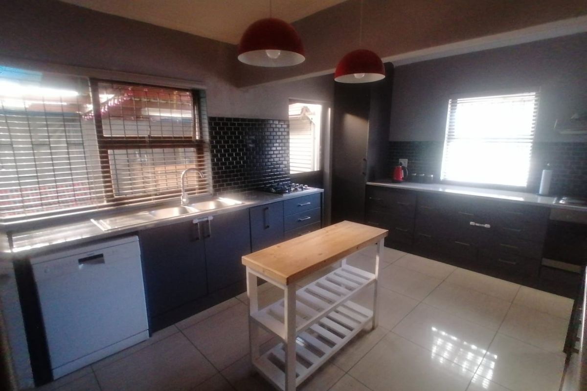 Wow!!! What an amazing Home, you have to view this one!!!!!!!!!!!!111 - Photo 4