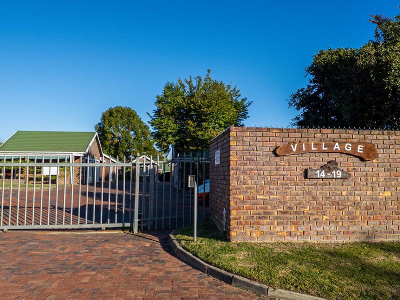 Simple, Secure & Full of Charm - Photo 3