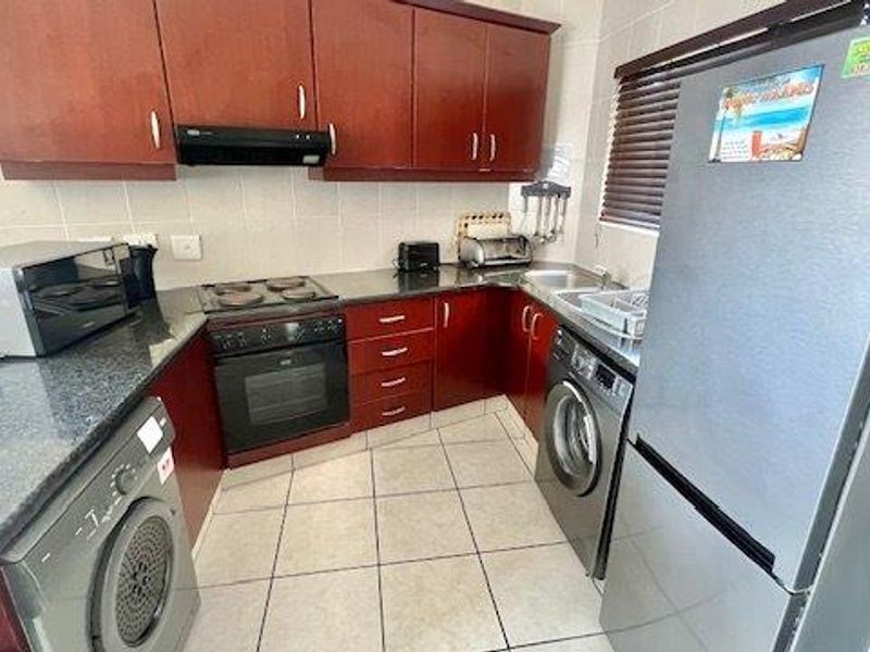 Coastal Elegance Just Steps From The Shore - Photo 4