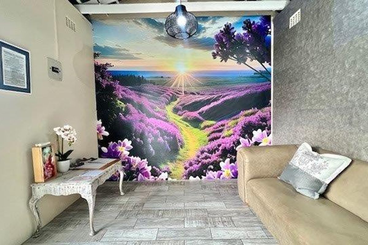 Elegant Coastal Masterpiece With Panoramic Ocean Vistas - Photo 5