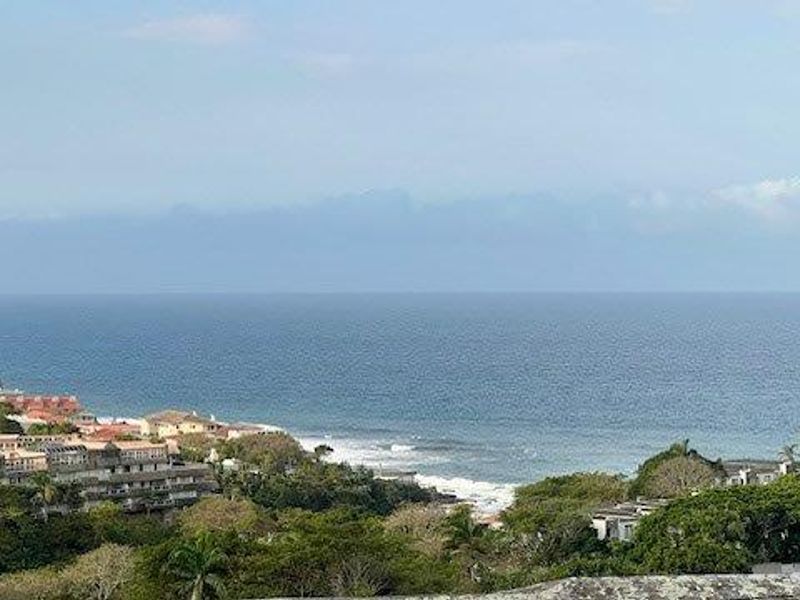 Elegant Coastal Masterpiece With Panoramic Ocean Vistas - Photo 2