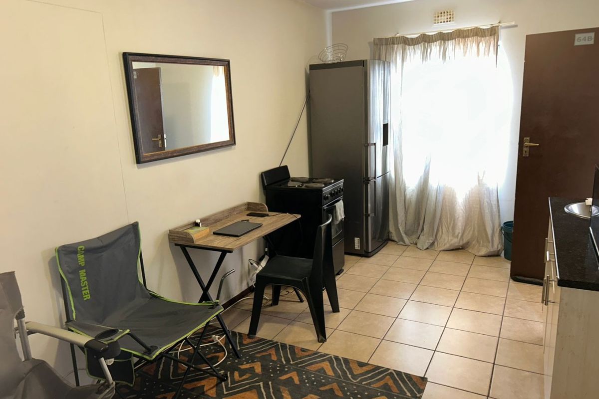 Stunning One Bedroom Ground-floor Unit For Sale - Photo 5