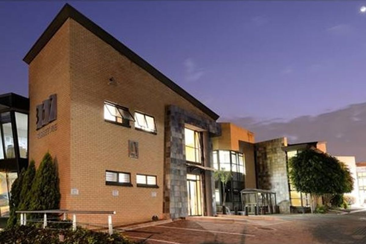 Spacious Ground Floor Office Space to Let – Practical, Professional & Well-Located - Photo 4