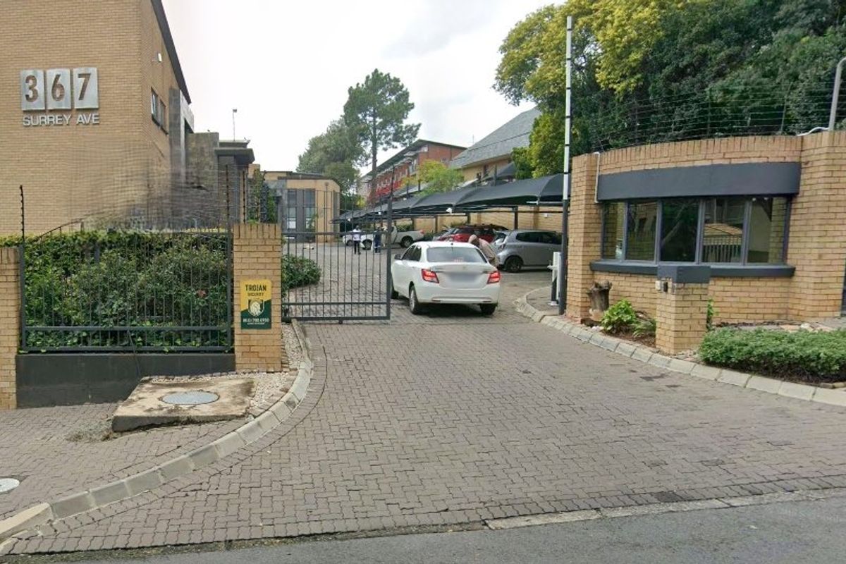 Spacious Ground Floor Office Space to Let – Practical, Professional & Well-Located - Photo 2