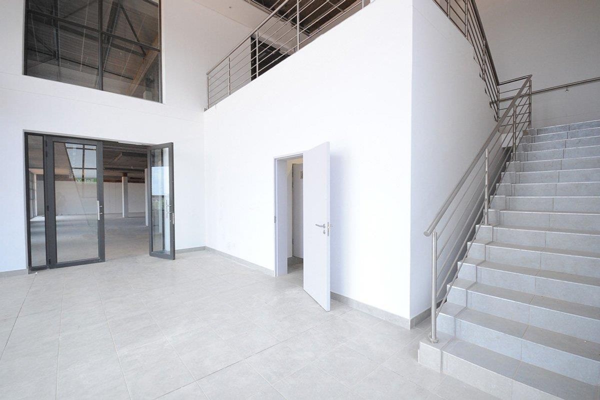 Expand Your Operations – Industrial Warehouses – 2 230m2 TO LET - Photo 3