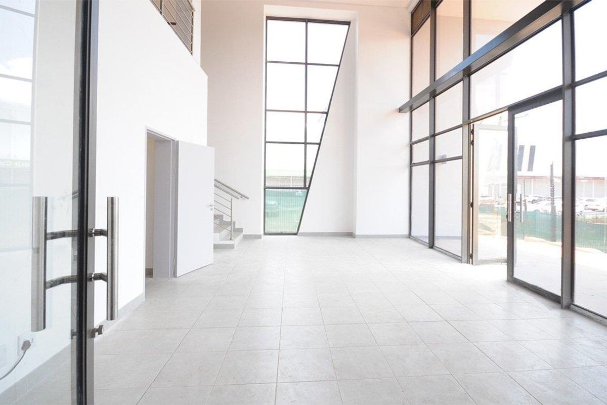 Expand Your Operations – Industrial Warehouses – 2 230m2 TO LET - Photo 2