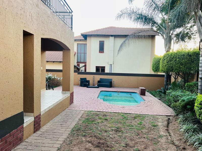 Four Bedroom Family Home in a Secured Estate - Photo 3