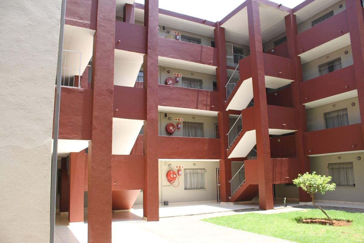 3 Bedroom Apartment on the Ground Floor - Photo 3