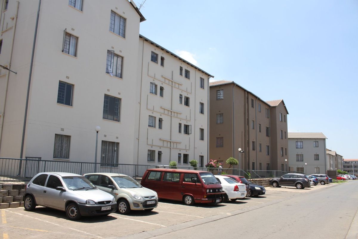 3 Bedroom Apartment on the Ground Floor - Photo 2