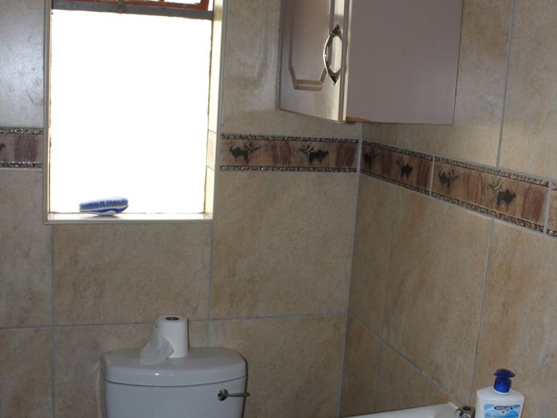 3 Bedroom Apartment on the Ground Floor - Photo 10