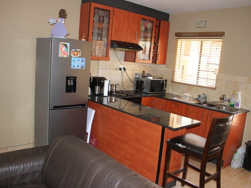 3 Bedroom Apartment on the Ground Floor - Photo 9