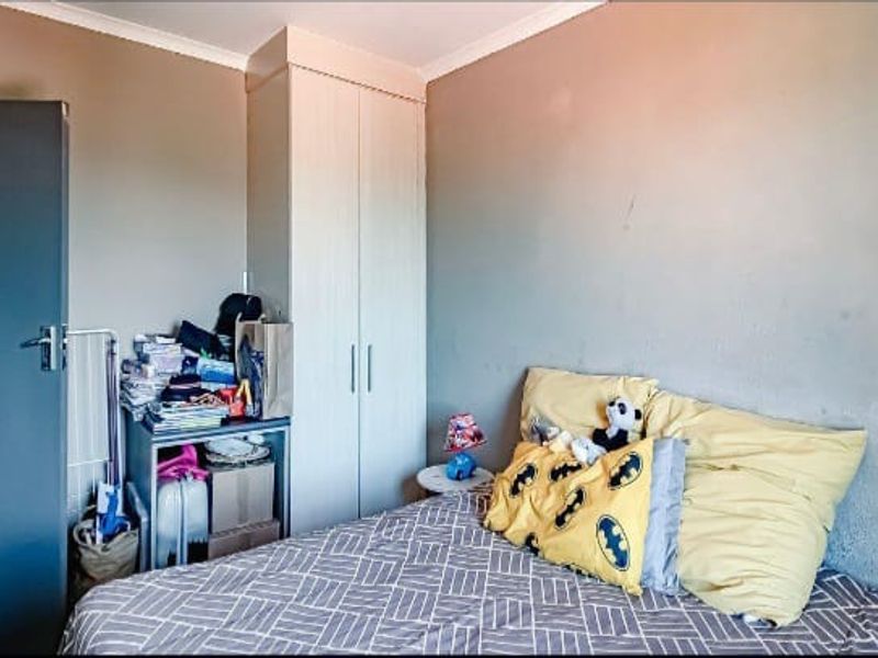 2 Bedroom Apartment for Sale in Danville  - Photo 8