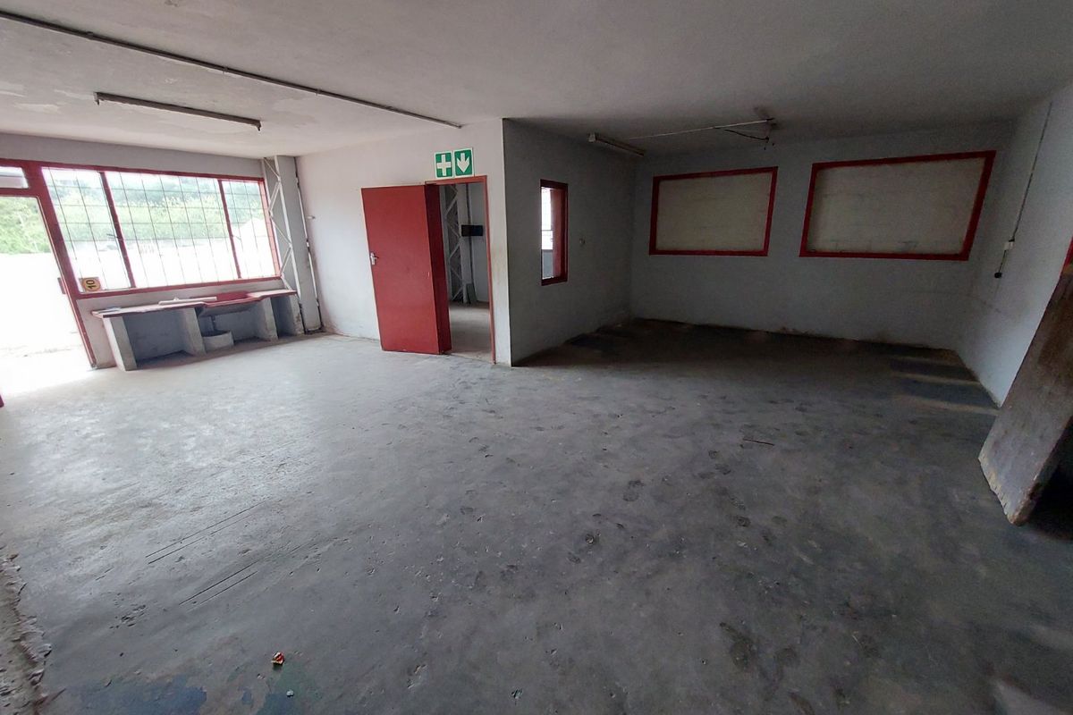 Industrial To Rent in Malvern - Photo 2