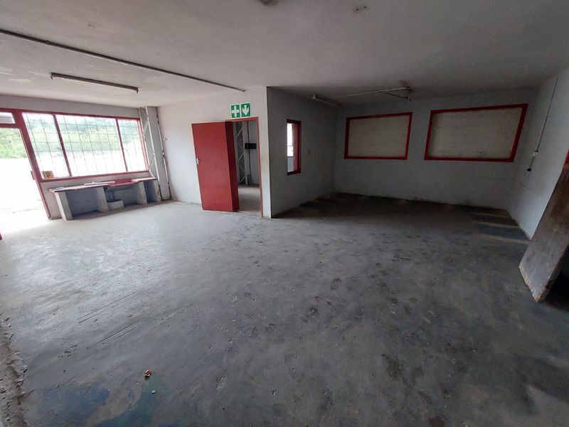 Industrial To Rent in Malvern - Photo 2